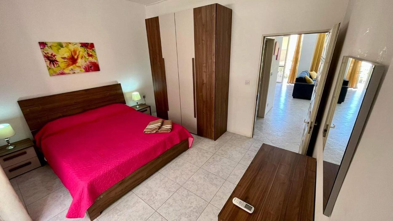 Sea View And Valley View Flat In Marsalforn Exterior foto